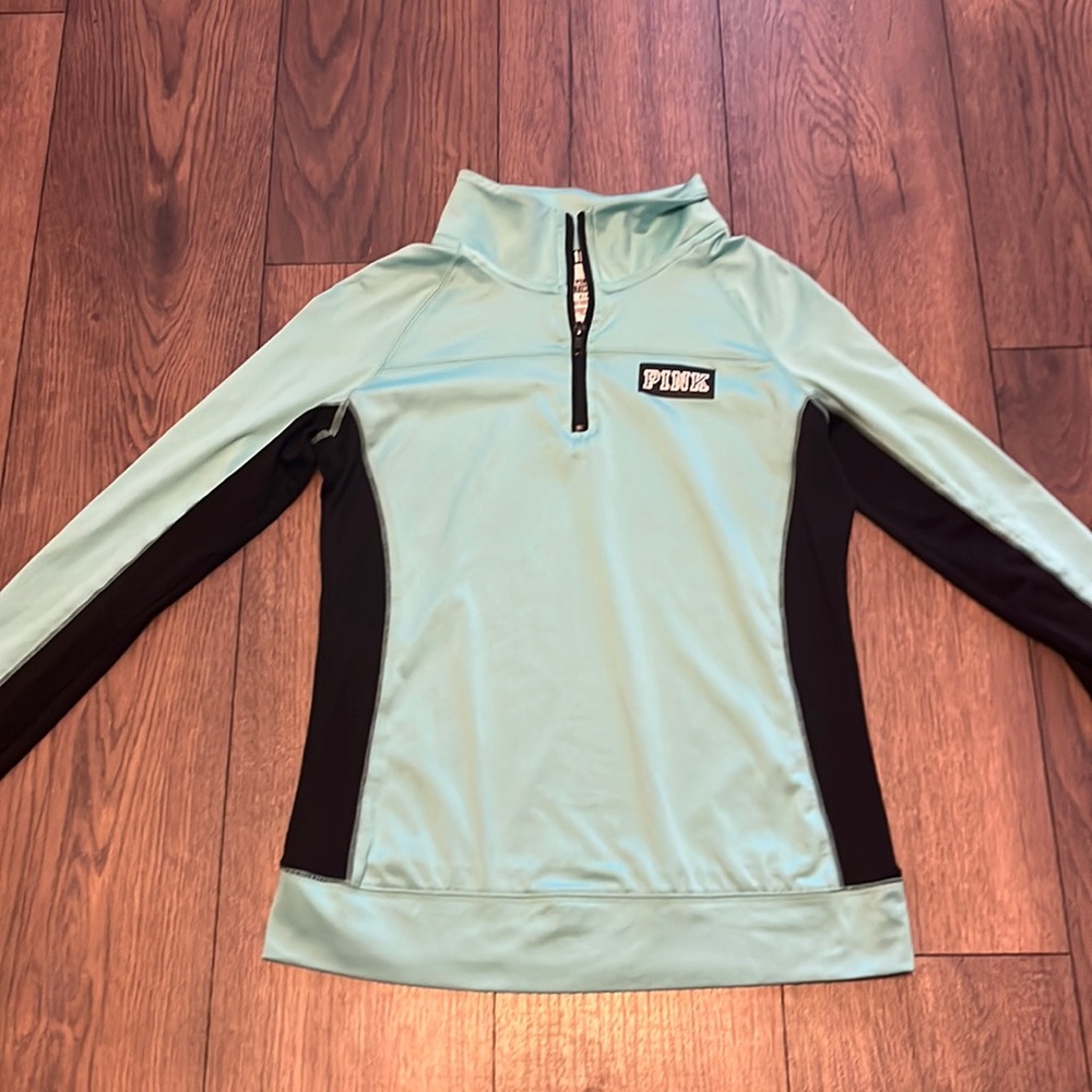 Victoria Secret Pink ultimate 1/4 zip pullover size small